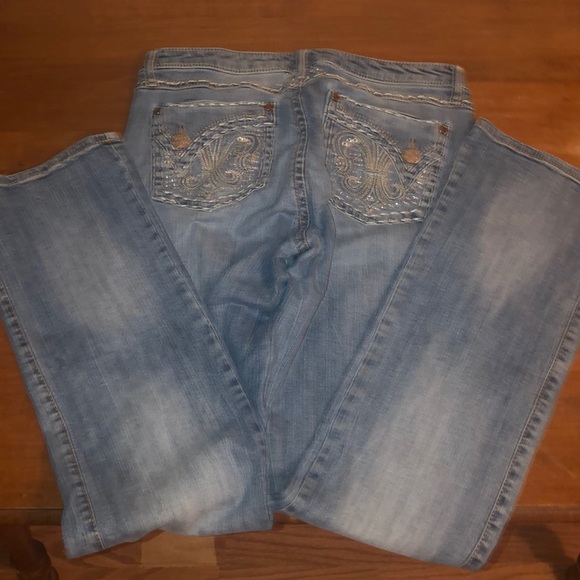 Wrangler Rock 47 Denim - Wrangler Rock 47 Low Rise Jeans